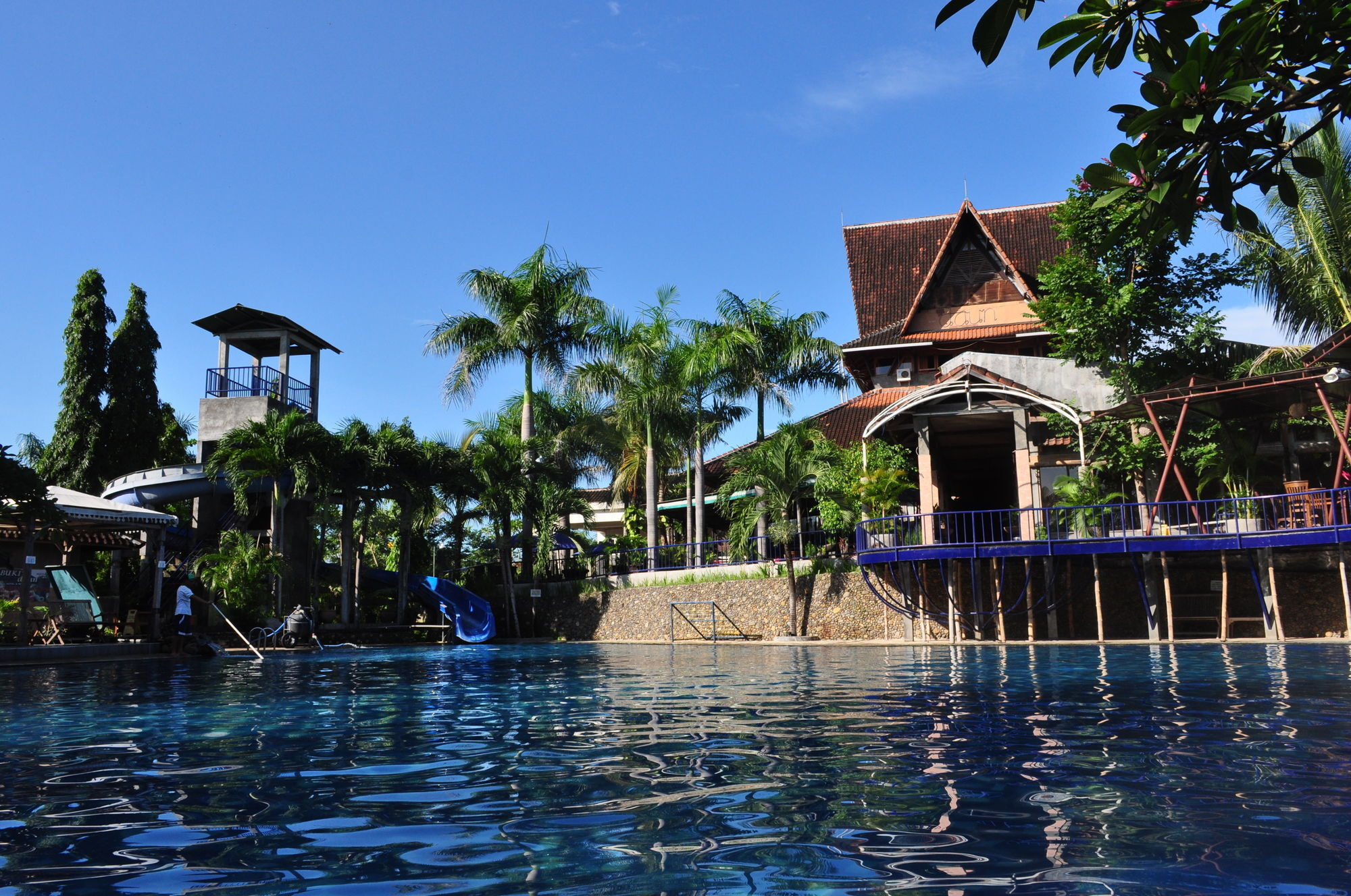 Bukit Daun Hotel And Resort Kediri  Exterior photo