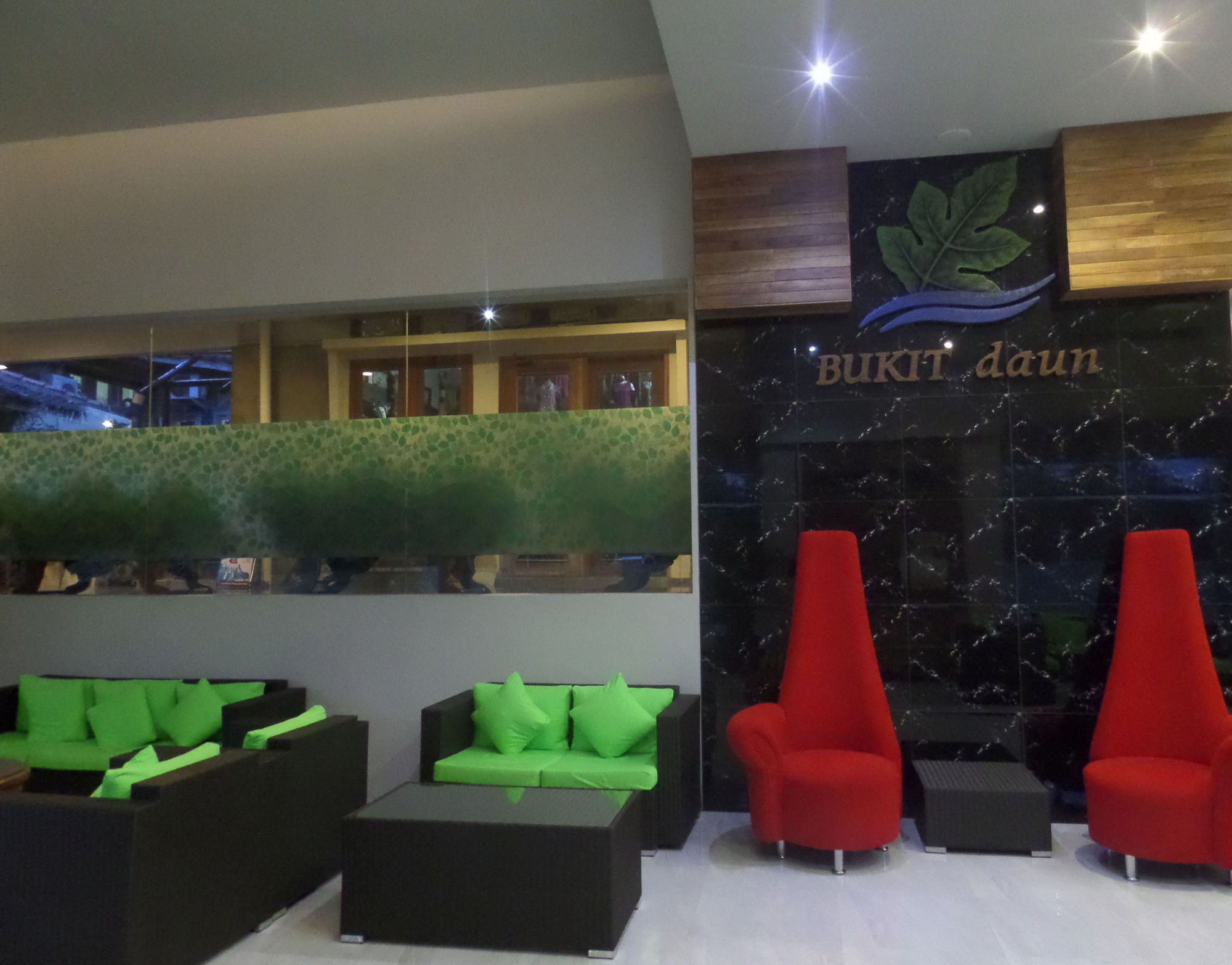 Bukit Daun Hotel And Resort Kediri  Exterior photo