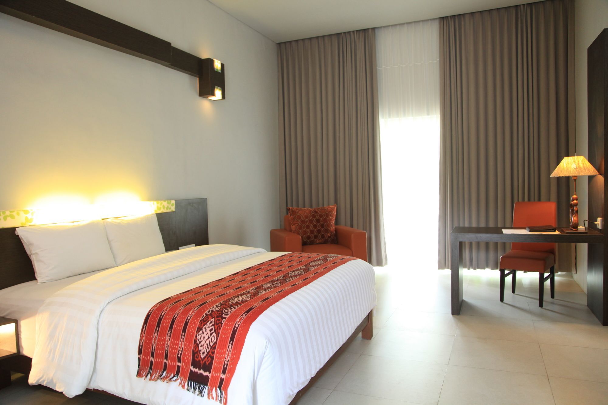 Bukit Daun Hotel And Resort Kediri  Exterior photo