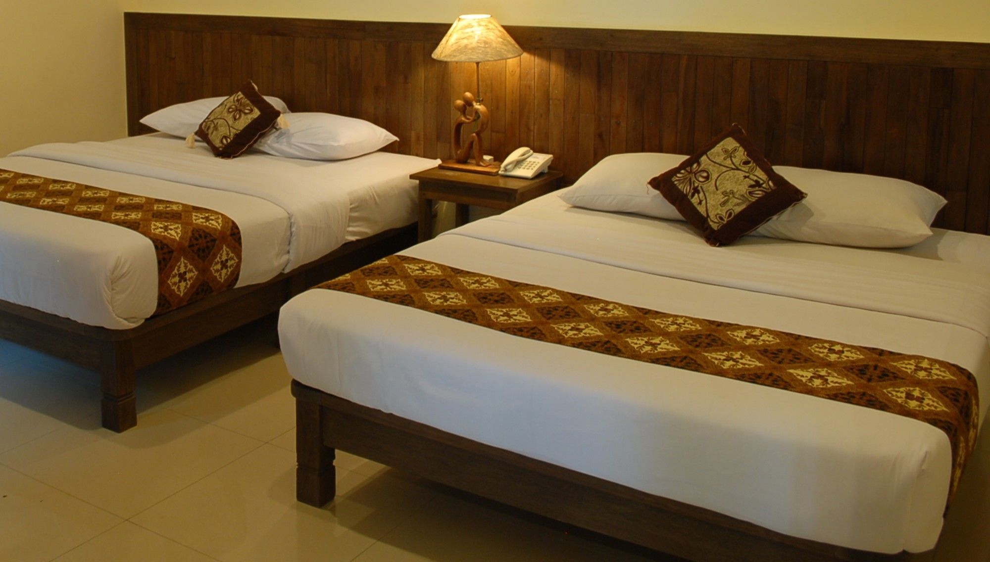 Bukit Daun Hotel And Resort Kediri  Exterior photo